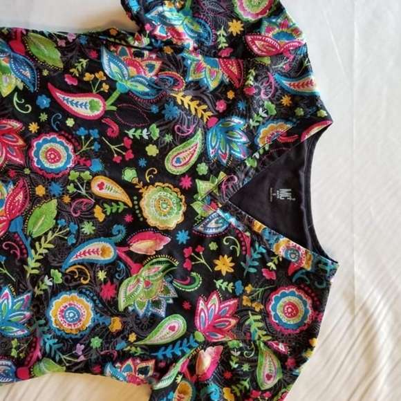 Scrub Top - Picture 3 of 6